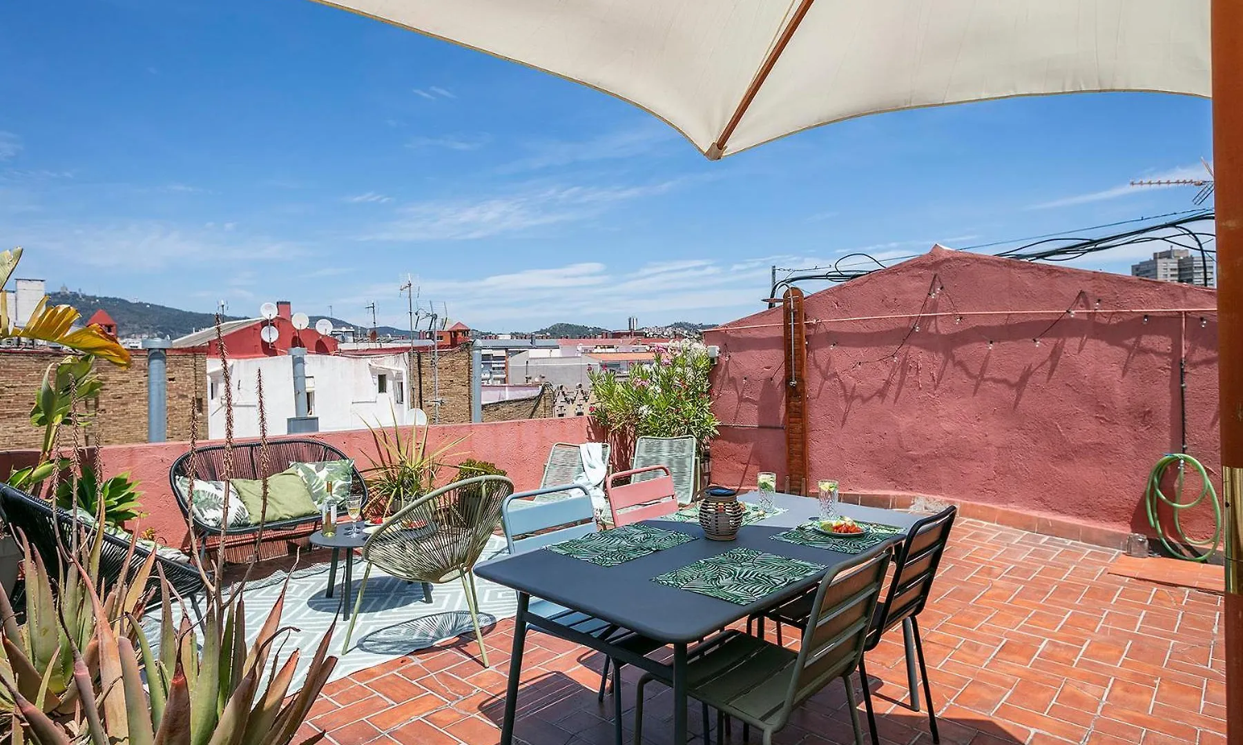 Glam Penthouse Barcelona Apartment