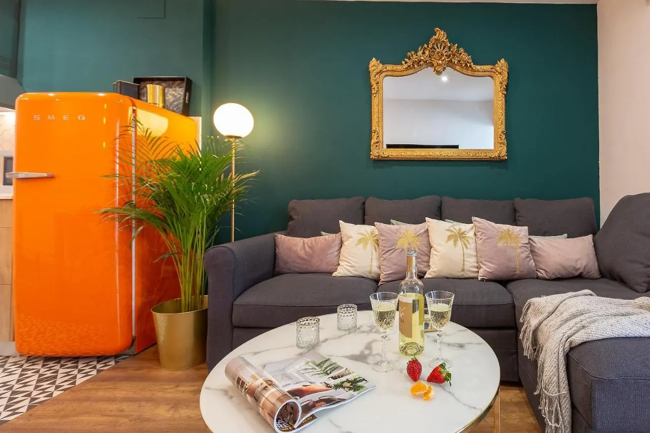 Glam Penthouse Barcelona Apartment